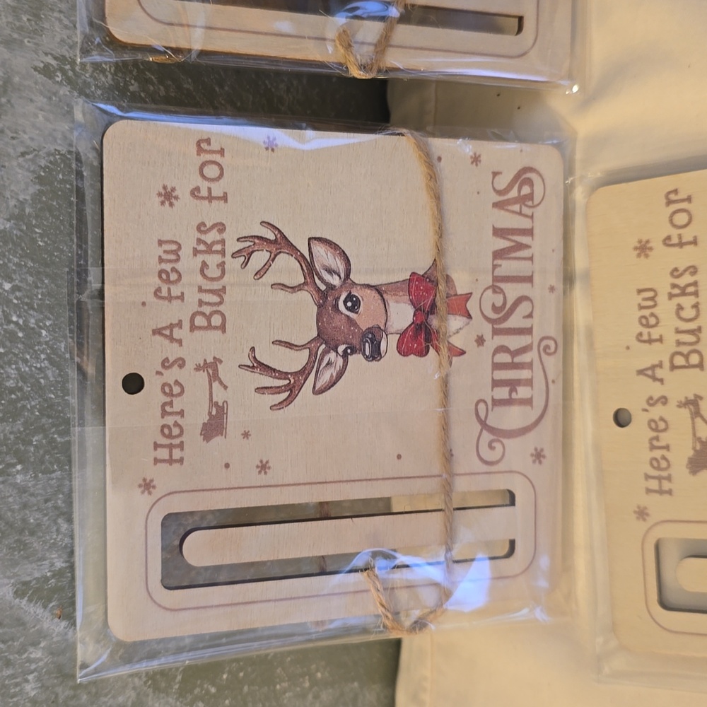 5 Money Holder Cards 5 Designs, Here's a Few Bucks For Christmas New - Picture 3 of 7